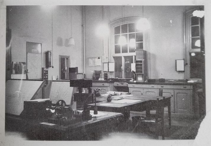Stationsinterieur 1950 kopie